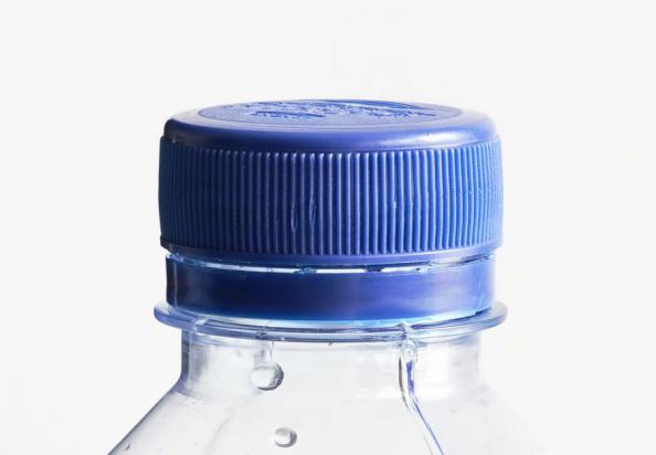 آب بند یا گازبند بودن درب بطری ها به چه معنی است؟